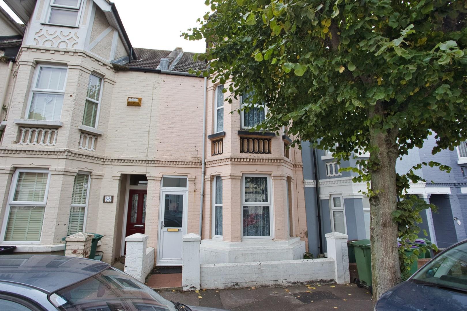 Linden Crescent, Folkestone, Kent IPack